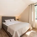 Parkowa 13 *
