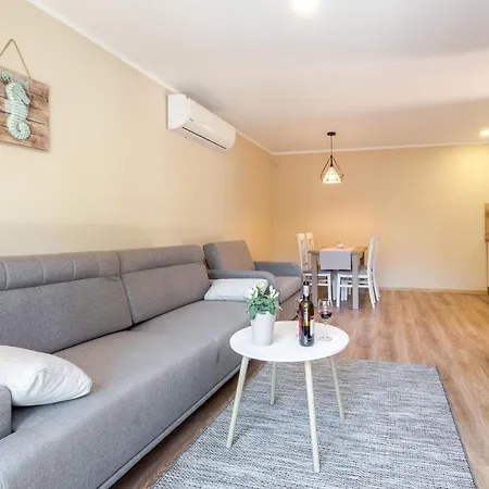 Appartement Parkowa 13 *