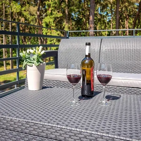 Apartment Parkowa 13 *